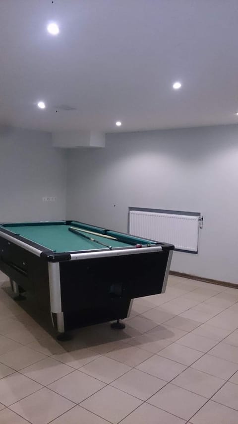 Property building, Billiard, Billiard