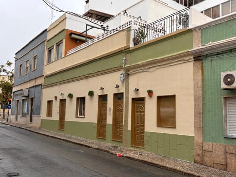 Property building, Day, Neighbourhood, Street view