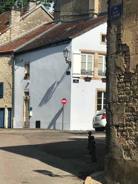 Le Gîte des Lumières Casa in Langres