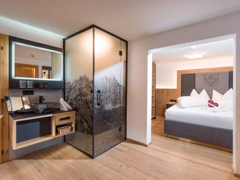 Property building, Natural landscape, Winter