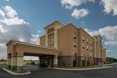 Hampton Inn & Suites Clarksville Hotel in Clarksville