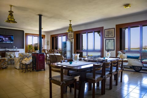 Villa Curiazzi Guesthouse Viale la Pelosa 16 Bed and Breakfast in Stintino