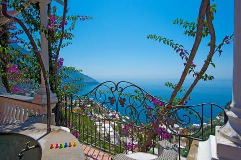 Patio, View (from property/room), Balcony/Terrace, City view, Sea view