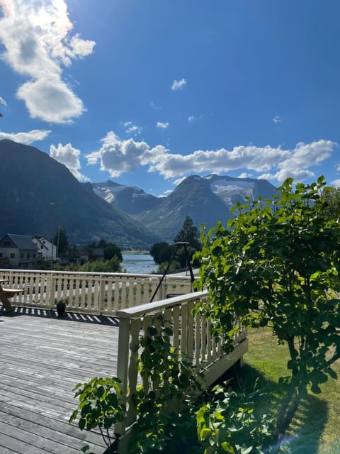 Property building, View (from property/room), Balcony/Terrace, Mountain view, River view