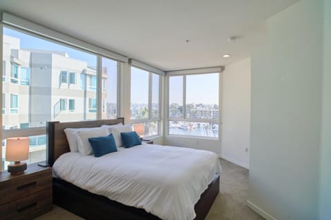 Peaceful Penthouse Panoramic Water Views Apartment in Marina del Rey