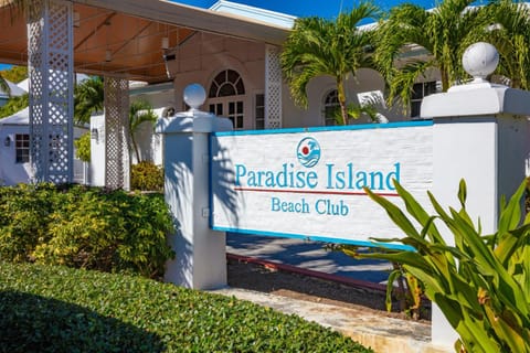Deluxe Sea View Villas at Paradise Island Beach Club Resort Villa in Nassau