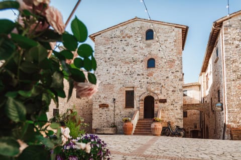 Lobby or reception, Inner courtyard view