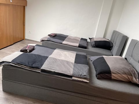 Apartment groß 5 oder 6 Einzelbetten Condo in Gelsenkirchen