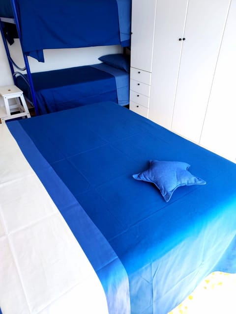 Bed, Bedroom, bunk bed