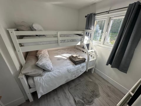 92 Lake View Chalet in Wales