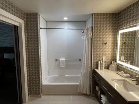 Home2 Suites By Hilton Hinesville Hotel in Hinesville