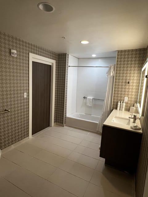 Home2 Suites By Hilton Hinesville Hotel in Hinesville