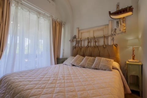 VILLA PADULELLA 8&2, Emma Villas Villa in Portoferraio