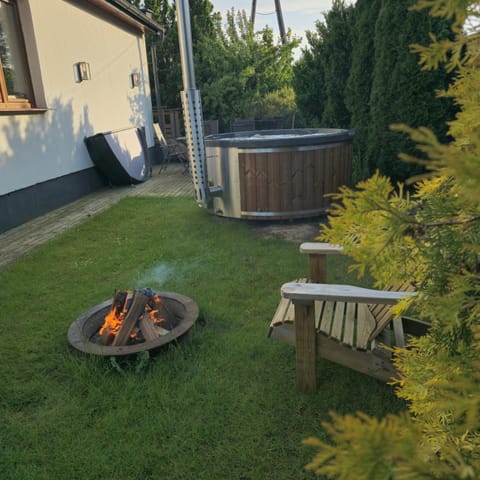 Baza Lipusz jacuzzi Villa in Pomeranian Voivodeship