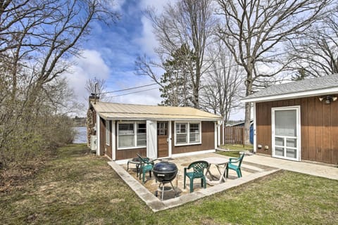 Lakefront 1930s Log Cabin with Dock and Fire Pit! House in Rice Lake