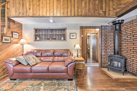 Cozy Log Cabin Escape In the Heart of Creede! House in Creede
