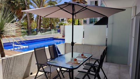 Balcony/Terrace, Balcony/Terrace, Swimming pool