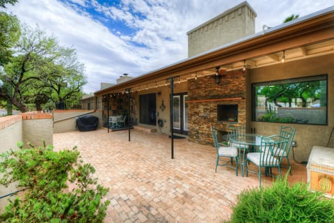 Colonia Verde House in Catalina Foothills