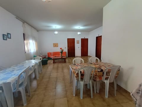 Suites para casais na praça Oswaldo Cruz Alojamiento y desayuno in São Pedro da Aldeia
