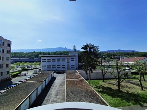 Charmant T2 lumineux et spacieux à Aix-les-Bains, proche Thermes et centre-ville - FR-1-555-49 Apartment in Aix-les-Bains