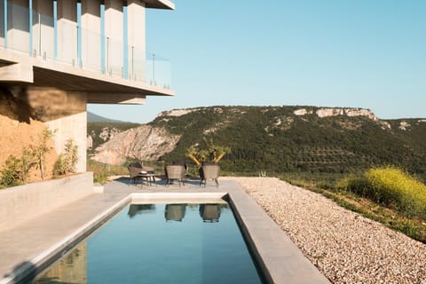 Mountain view, Pool view, Swimming pool