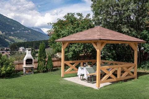 Summer, BBQ facilities, Garden