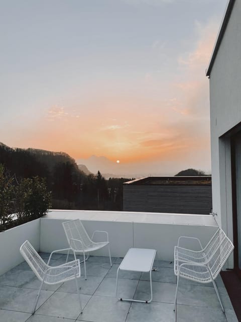 View (from property/room), Balcony/Terrace