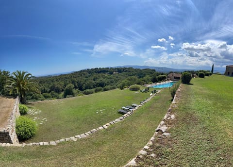 Castellaras Le Vieux Villa in Mouans-Sartoux