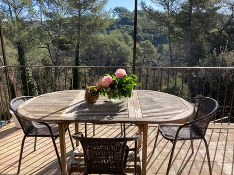 Maison ensoleillée au milieu des pins entre Marseille et Cassis Villa in Marseille