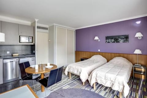 GuestReady - Studio cosy près du métro Apartment in Issy-les-Moulineaux