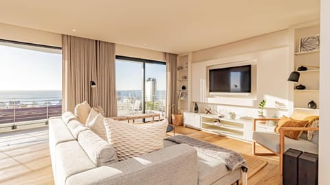 Balcony/Terrace, Living room, Seating area, Sea view