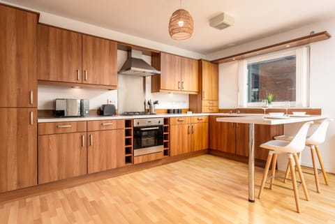 Walker Suite No54 - Donnini Apartments Condominio in Kilmarnock
