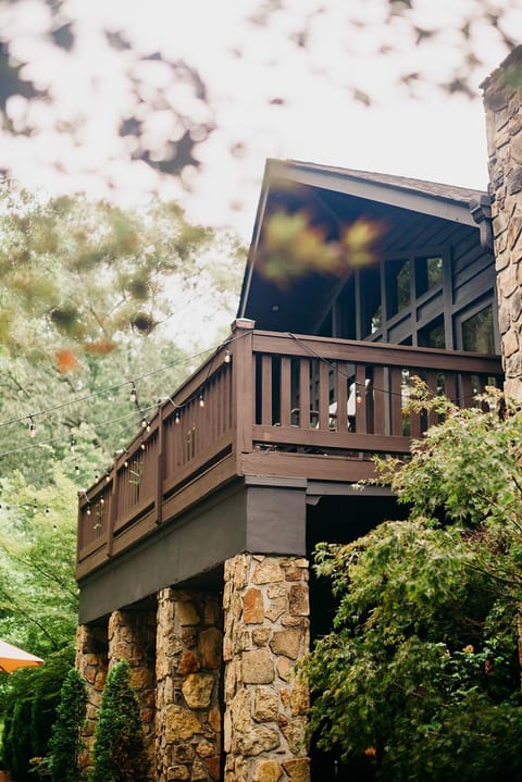 Property building, Balcony/Terrace