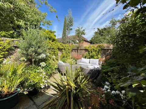 The Courtyard House in Chichester