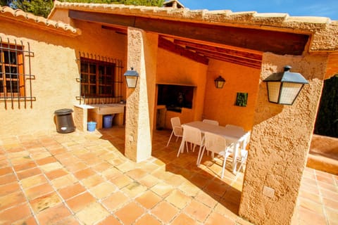 Finca Fustera - charming villa with private pool in Benissa Villa in Calp