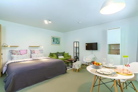 Living room, Bedroom