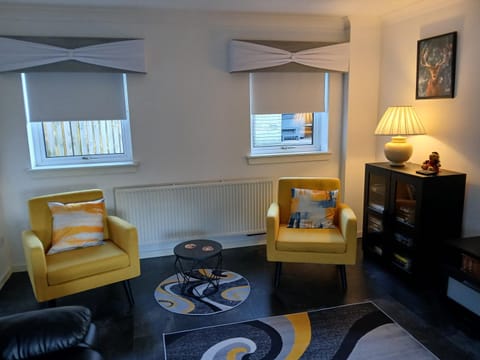 The Cottage - Hot Tub - nr Glasgow - self check-in House in Coatbridge