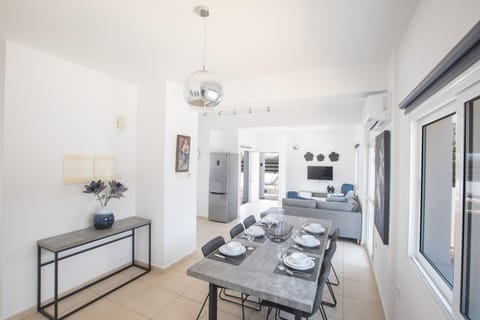 Elite Luxury Villa House in Paralimni