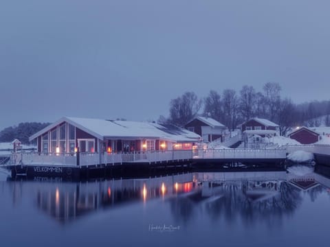 Restaurant/places to eat, Winter