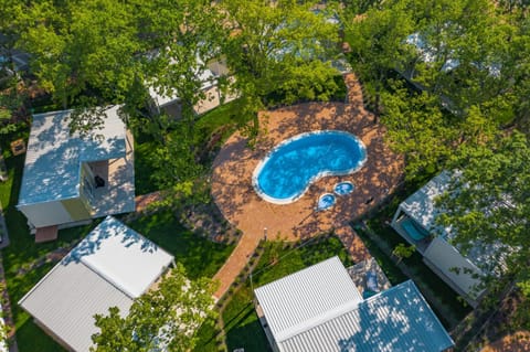 Property building, Bird's eye view, Swimming pool
