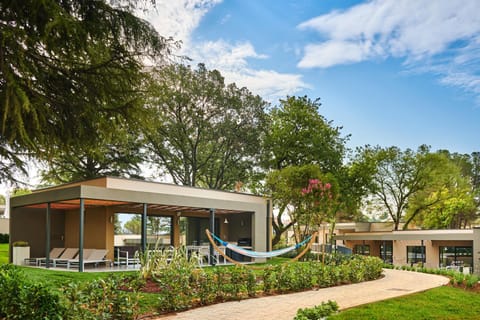 Property building, Garden, Garden view