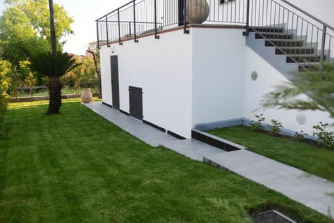 Property building, Garden