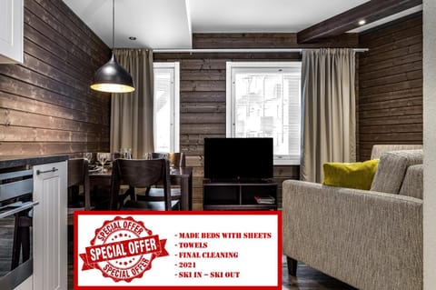 Communal lounge/ TV room, TV and multimedia, Living room, Seating area