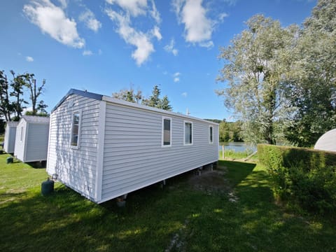 Aux Cygnes D'Opale Campground/
RV Resort in Normandy