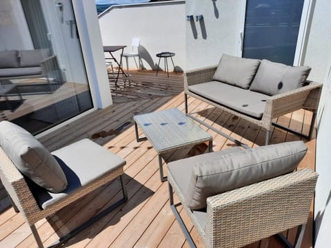 View (from property/room), Balcony/Terrace