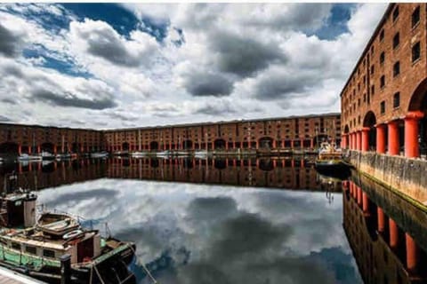 Liverpool, Superb City Centre Apartment With Parking Apartment in Liverpool