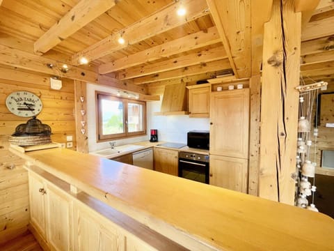 Chalet Le Buset - Chalets pour 15 Personnes 44 Chalet in Notre-Dame-de-Bellecombe