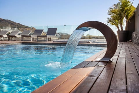 Pool view, Swimming pool, sunbed