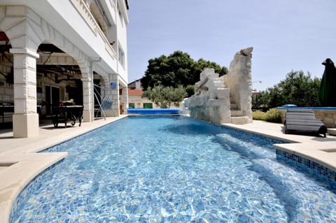 Luxury Villa with Pool, Jacuzzi, Sauna and Gym Villa in Trogir