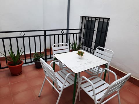 Apartamentos Clavero 10 Condo in Plasencia